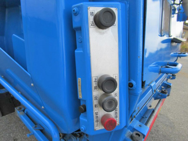 日野デュトロパッカー車（塵芥車）小型（2t・3t）[写真18]