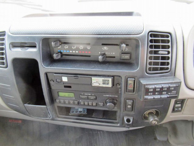 日野デュトロパッカー車（塵芥車）小型（2t・3t）[写真39]