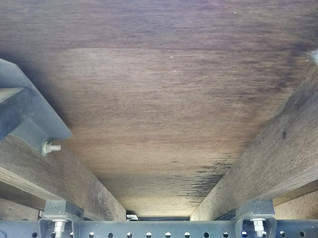 いすゞエルフ家畜運搬車小型（2t・3t）[写真24]