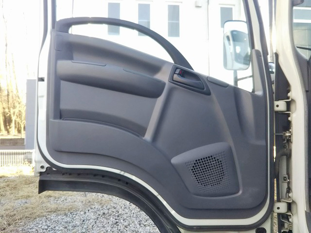 いすゞエルフ家畜運搬車小型（2t・3t）[写真29]