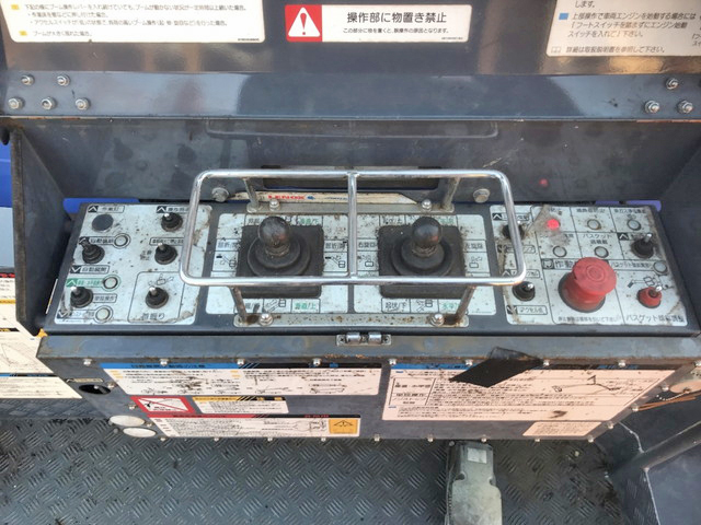 日野レンジャー高所作業車中型（4t）[写真14]