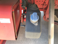 三菱ふそうファイター冷蔵冷凍ウイング中型（4t）[写真12]