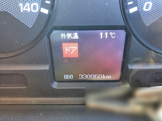 三菱ふそうファイター冷蔵冷凍ウイング中型（4t）[写真24]