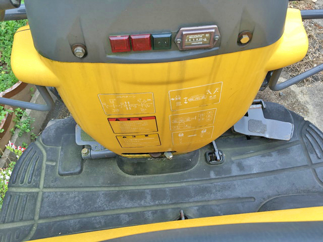 コマツミニユンボ（ミニバックホー）[写真18]