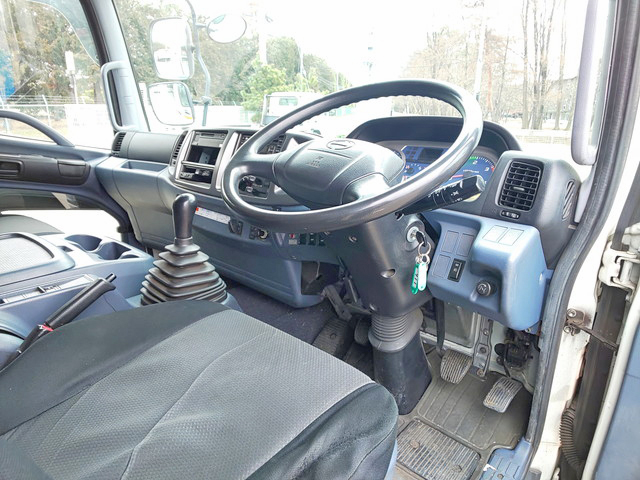 日野レンジャーアルミウイング増トン（6t・8t）[写真30]