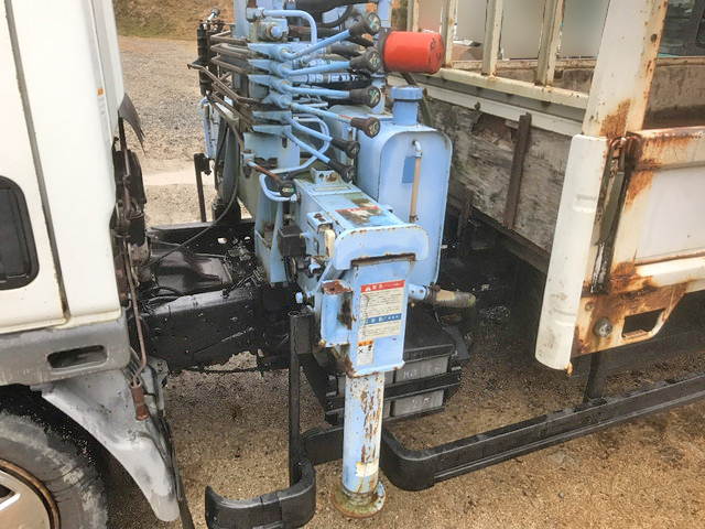 三菱ふそうキャンタークレーン3段小型（2t・3t）[写真13]