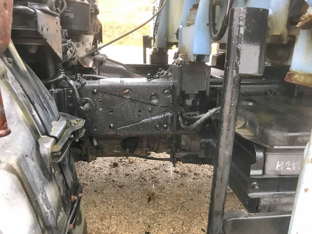 三菱ふそうキャンタークレーン3段小型（2t・3t）[写真15]