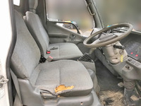 三菱ふそうキャンタークレーン3段小型（2t・3t）[写真20]