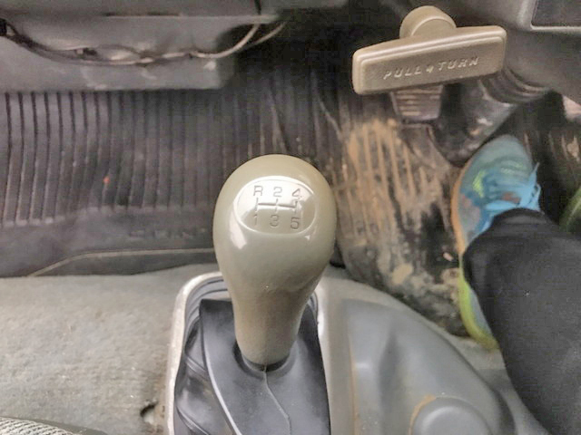 三菱ふそうキャンタークレーン3段小型（2t・3t）[写真24]