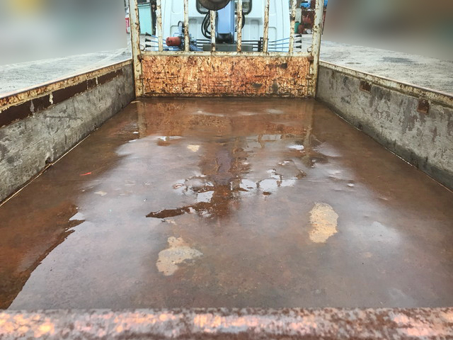 三菱ふそうキャンタークレーン3段小型（2t・3t）[写真08]