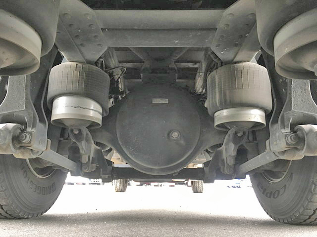 三菱ふそうスーパーグレートJRコンテナ専用車大型（10t）[写真18]