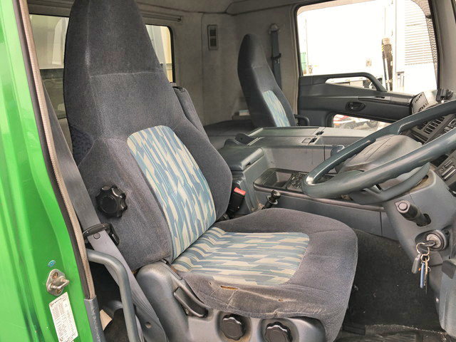 三菱ふそうスーパーグレートJRコンテナ専用車大型（10t）[写真27]