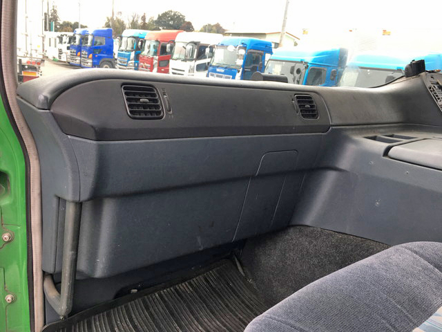 三菱ふそうスーパーグレートJRコンテナ専用車大型（10t）[写真30]