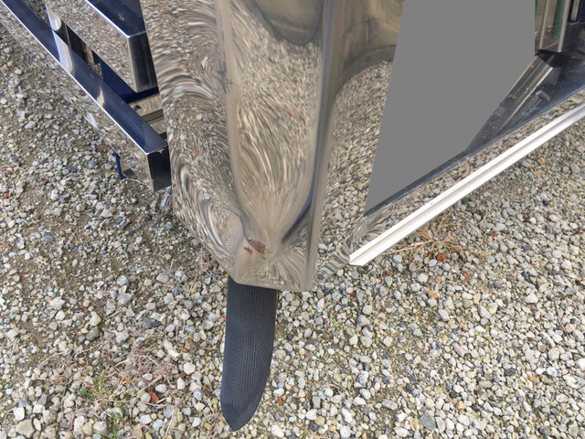 三菱ふそうスーパーグレート冷凍車（冷蔵車）大型（10t）[写真12]