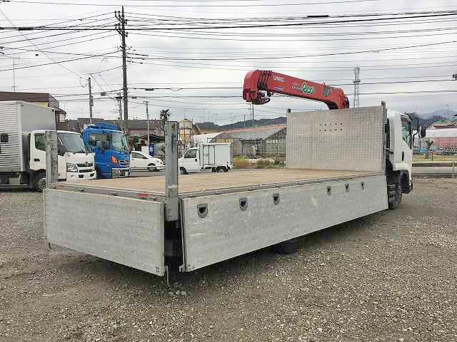 いすゞフォワードユニック5段増トン（6t・8t）[写真02]