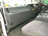 いすゞフォワードユニック5段増トン（6t・8t）[写真27]