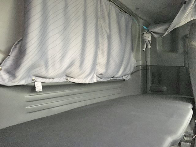 いすゞフォワードユニック5段増トン（6t・8t）[写真38]