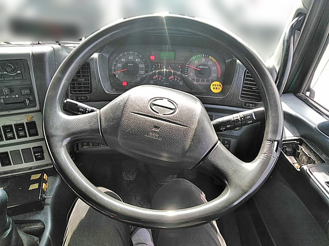 日野プロフィアダンプ大型（10t）[写真12]