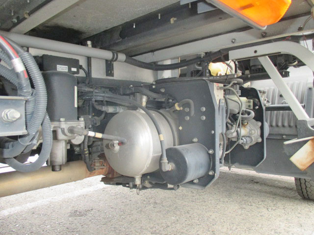 日野レンジャーアルミウイング中型（4t）[写真23]