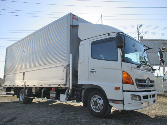 日野レンジャーアルミウイング中型（4t）[写真03]