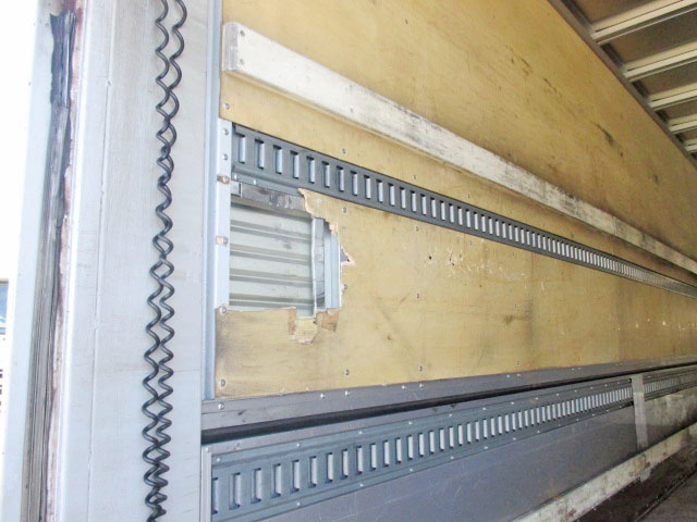 日野レンジャーアルミウイング中型（4t）[写真08]