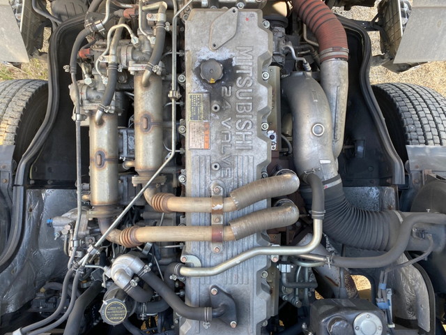 三菱ふそうスーパーグレートアルミウイング大型（10t）[写真22]