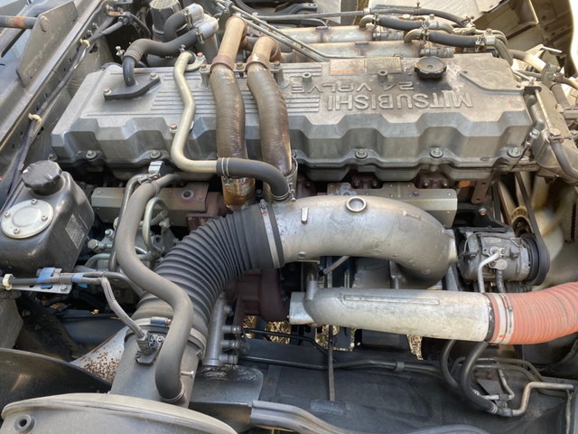 三菱ふそうスーパーグレートアルミウイング大型（10t）[写真24]