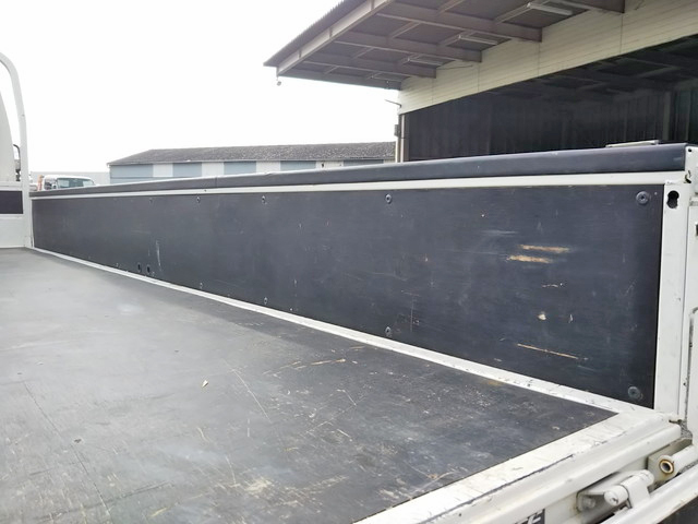 トヨタトヨエース平ボディ小型（2t・3t）[写真16]