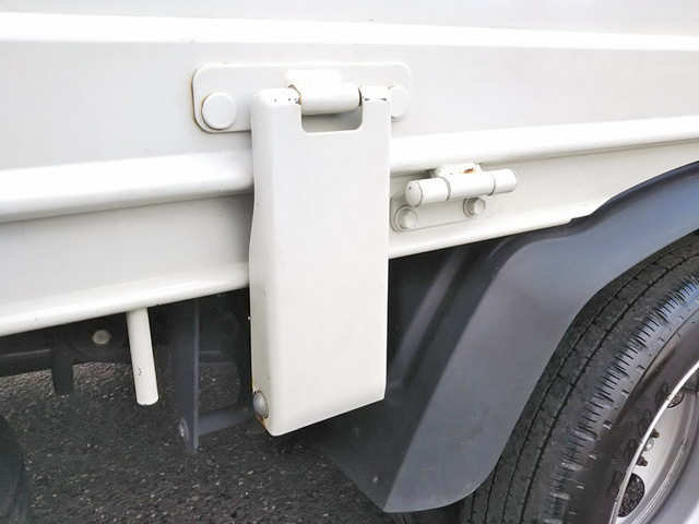 トヨタトヨエース平ボディ小型（2t・3t）[写真18]