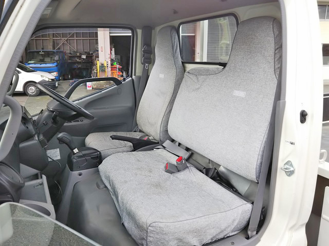 トヨタトヨエース平ボディ小型（2t・3t）[写真35]