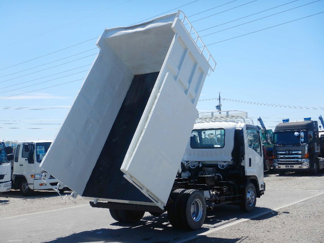 いすゞフォワード深ダンプ（土砂禁ダンプ）中型（4t）[写真12]