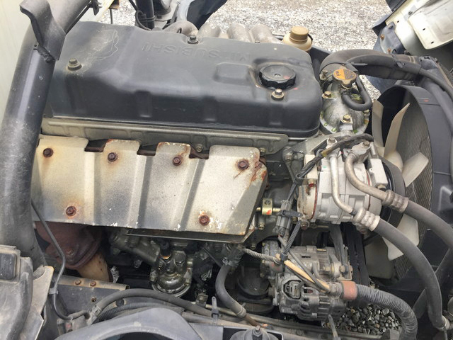 三菱ふそうキャンターダンプ小型（2t・3t）[写真15]