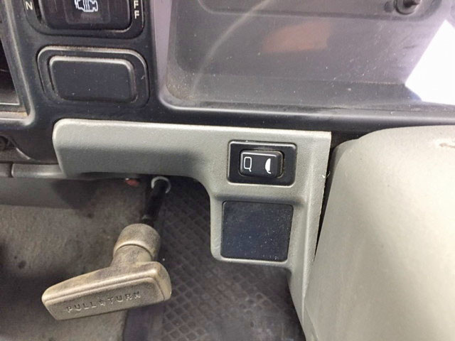 三菱ふそうキャンターオープントップバン小型（2t・3t）[写真22]