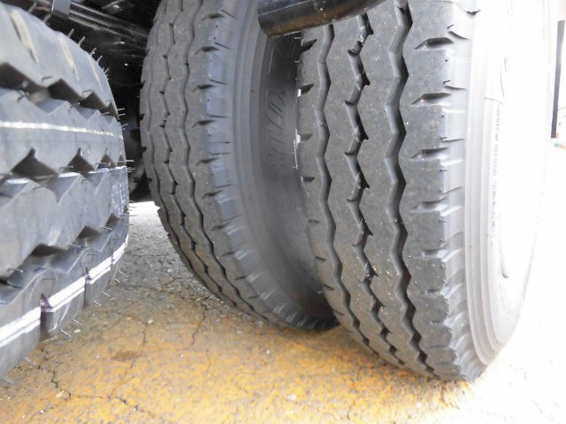 いすゞフォワードダンプ中型（4t）[写真12]