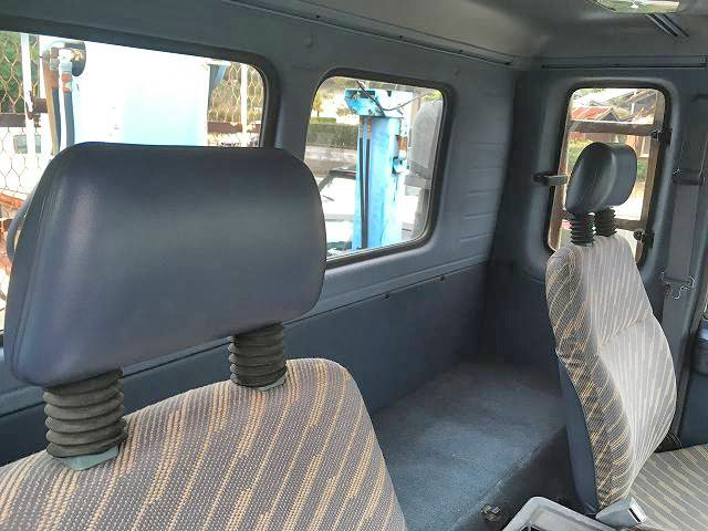 いすゞフォワードセルフクレーン5段中型（4t）[写真30]