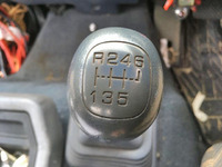 いすゞフォワードセルフクレーン5段中型（4t）[写真34]