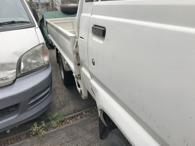 トヨタタウンエース平ボディ小型（2t・3t）[写真09]
