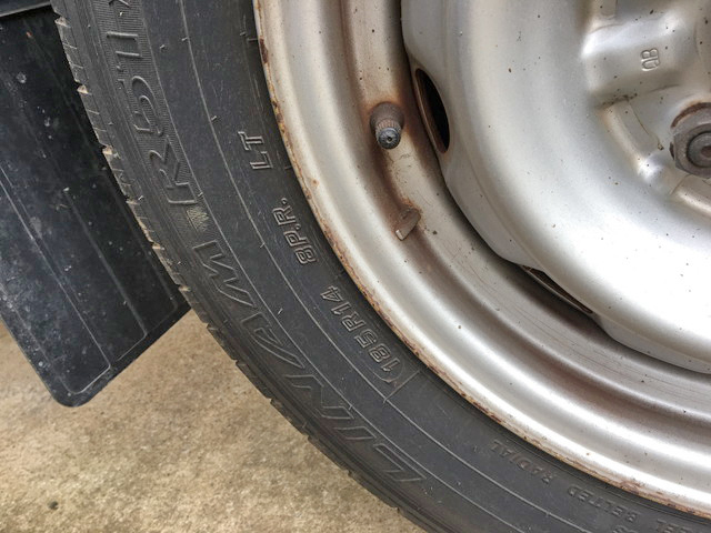 トヨタハイエース平ボディ小型（2t・3t）[写真12]