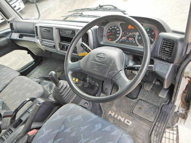 日野レンジャーダンプ中型（4t）[写真30]