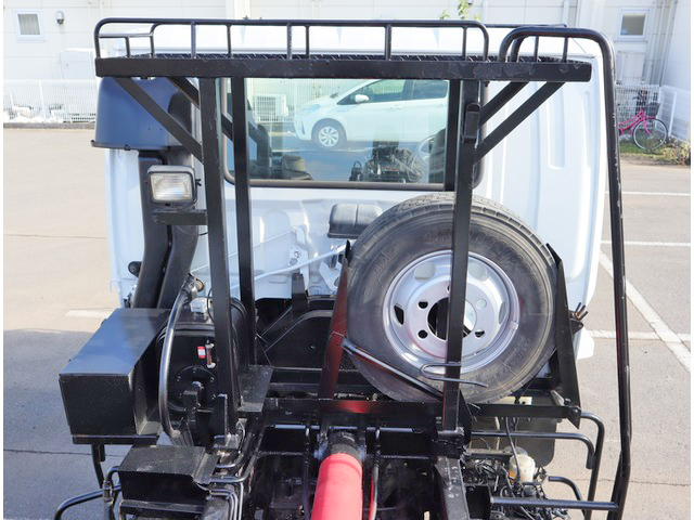 いすゞフォワードアームロール中型（4t）[写真11]