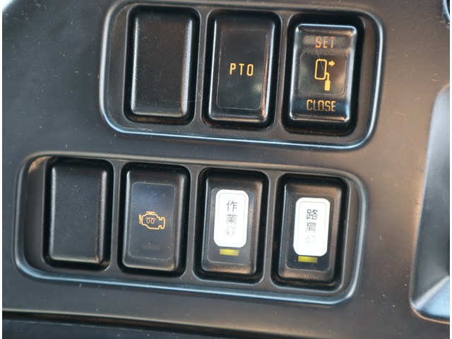 いすゞフォワードアームロール中型（4t）[写真30]