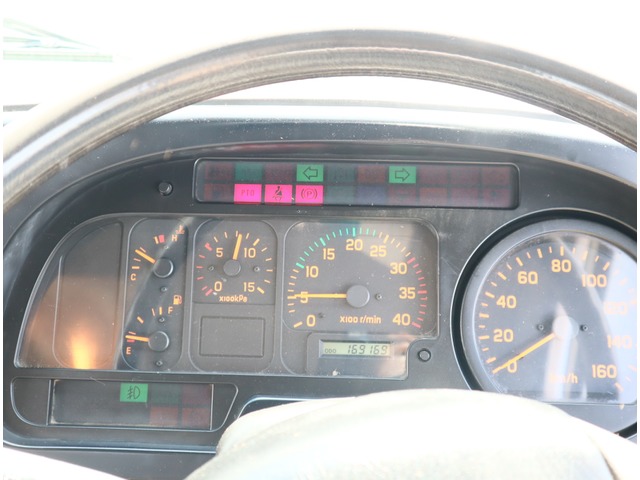 いすゞフォワードアームロール中型（4t）[写真32]