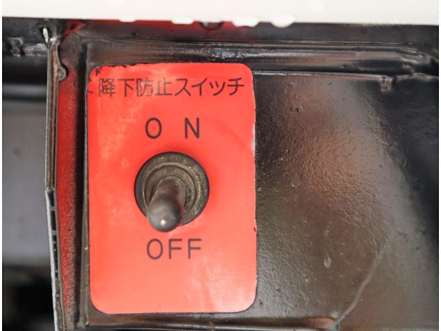 いすゞエルフパッカー車（塵芥車）小型（2t・3t）[写真16]