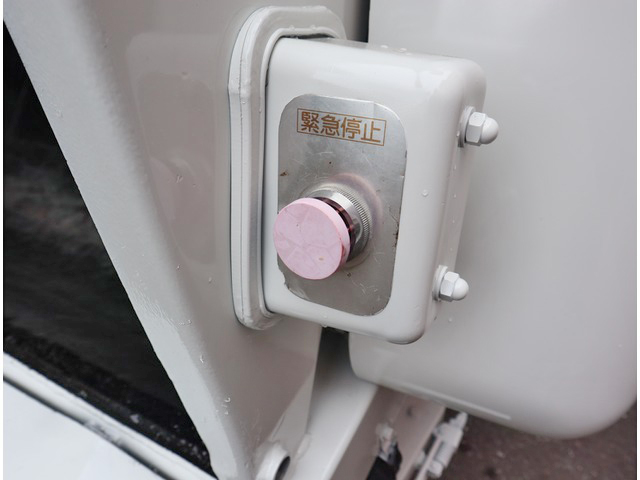 いすゞエルフパッカー車（塵芥車）小型（2t・3t）[写真19]