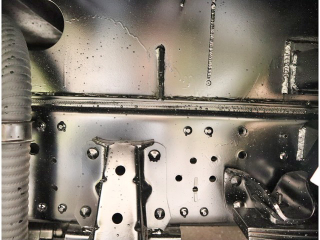 いすゞエルフパッカー車（塵芥車）小型（2t・3t）[写真24]