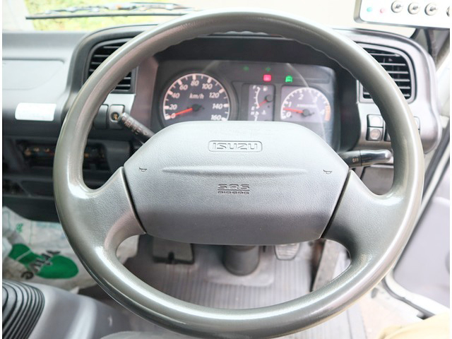 いすゞエルフパッカー車（塵芥車）小型（2t・3t）[写真35]