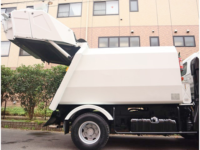 いすゞエルフパッカー車（塵芥車）小型（2t・3t）[写真05]
