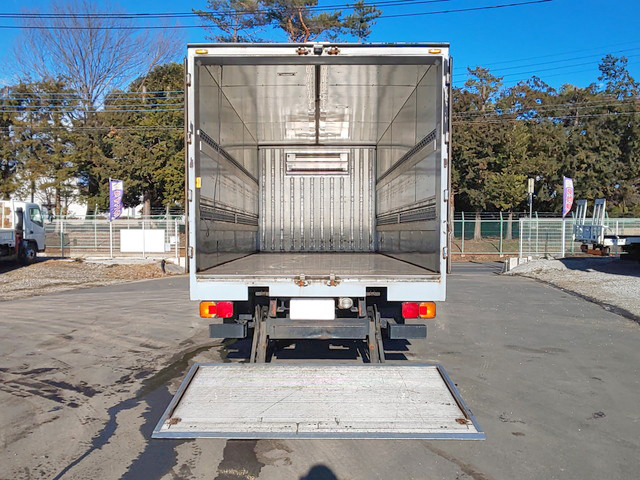 日野レンジャー冷蔵冷凍ウイング増トン（6t・8t）[写真10]