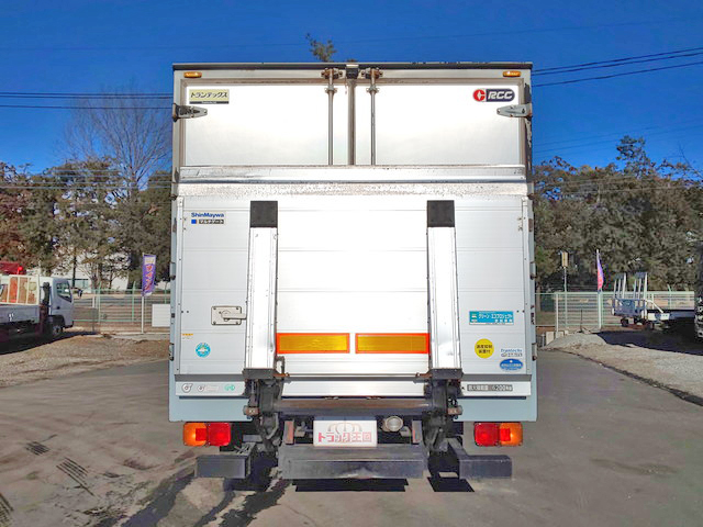 日野レンジャー冷蔵冷凍ウイング増トン（6t・8t）[写真09]