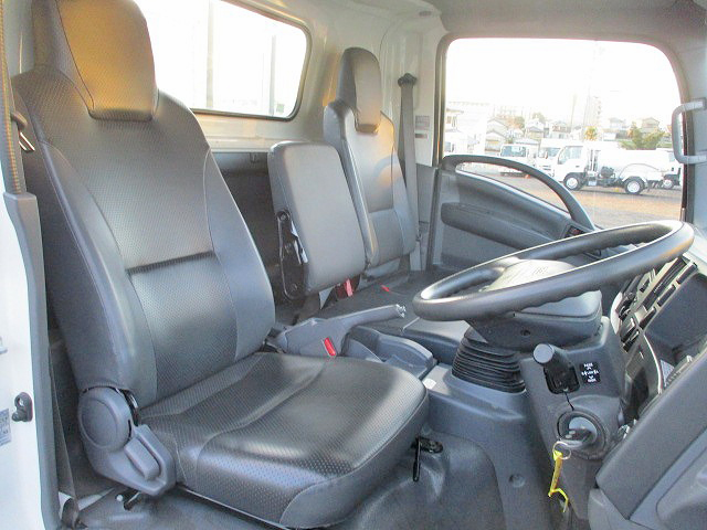 いすゞエルフ平ボディ小型（2t・3t）[写真23]